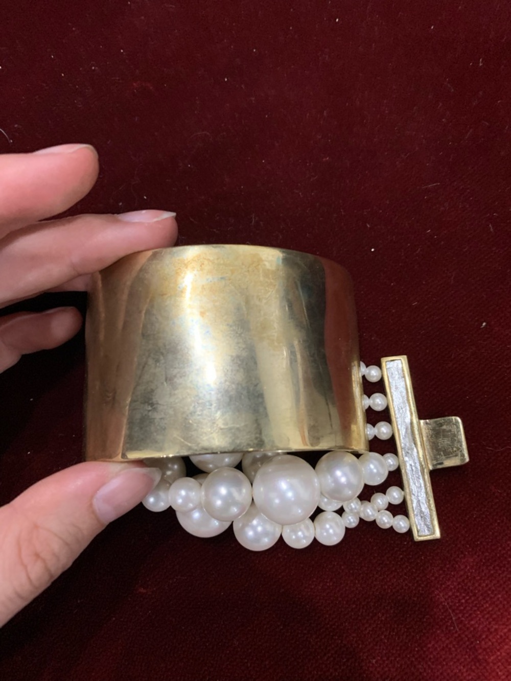 77th Jewelry Statement Cluster Pearl Gold Cuff